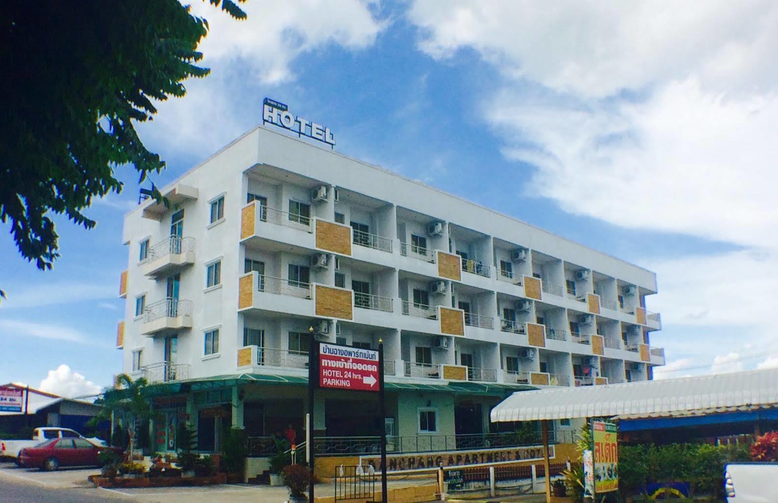 Banchang Apartment And Hotel Rayong Bagian luar foto
