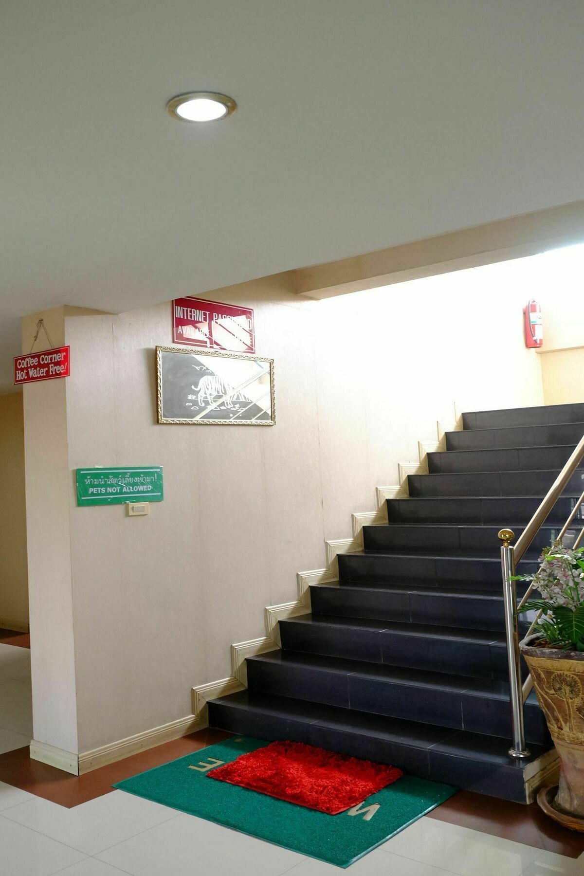 Banchang Apartment And Hotel Rayong Bagian luar foto