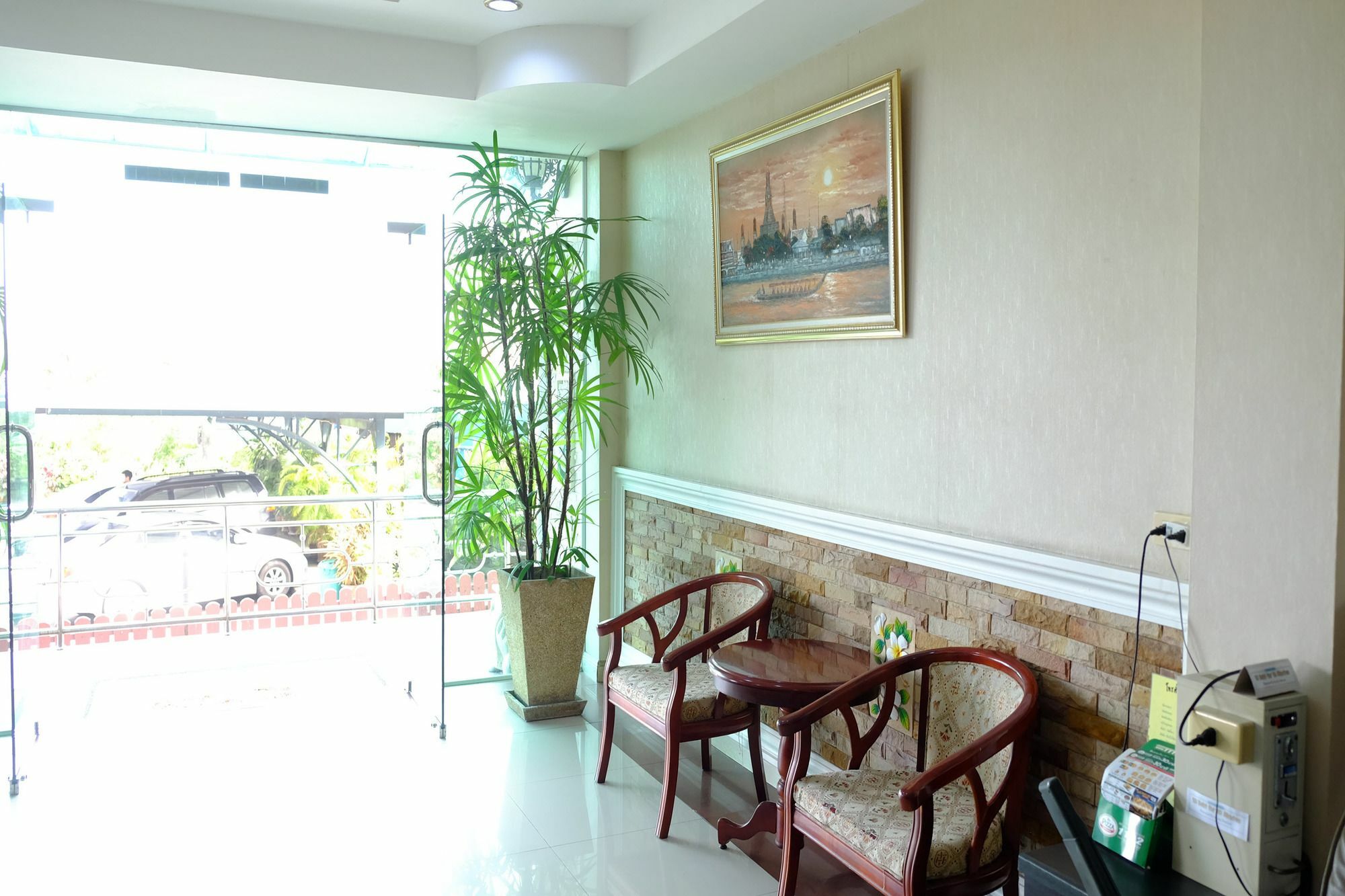 Banchang Apartment And Hotel Rayong Bagian luar foto