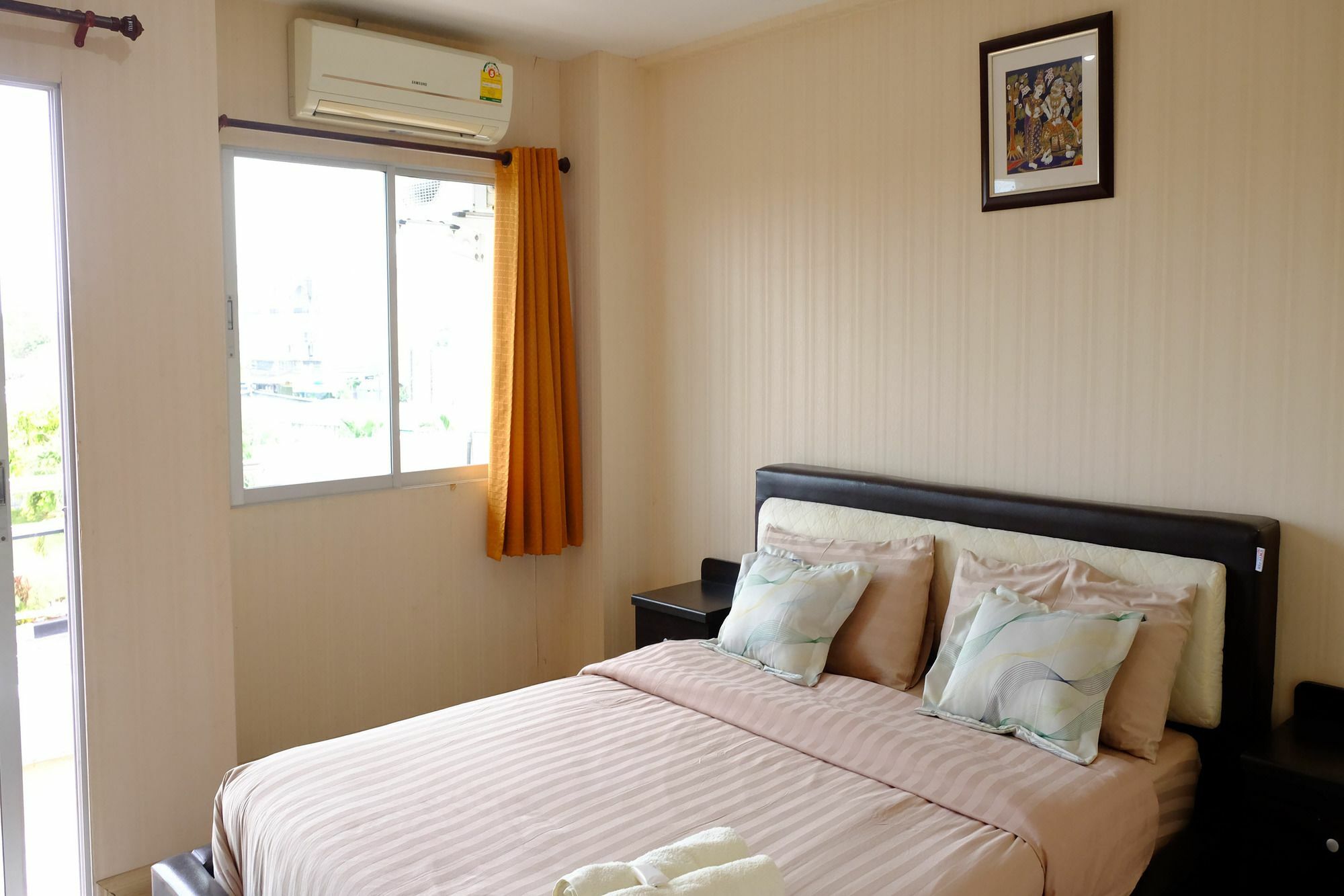 Banchang Apartment And Hotel Rayong Bagian luar foto